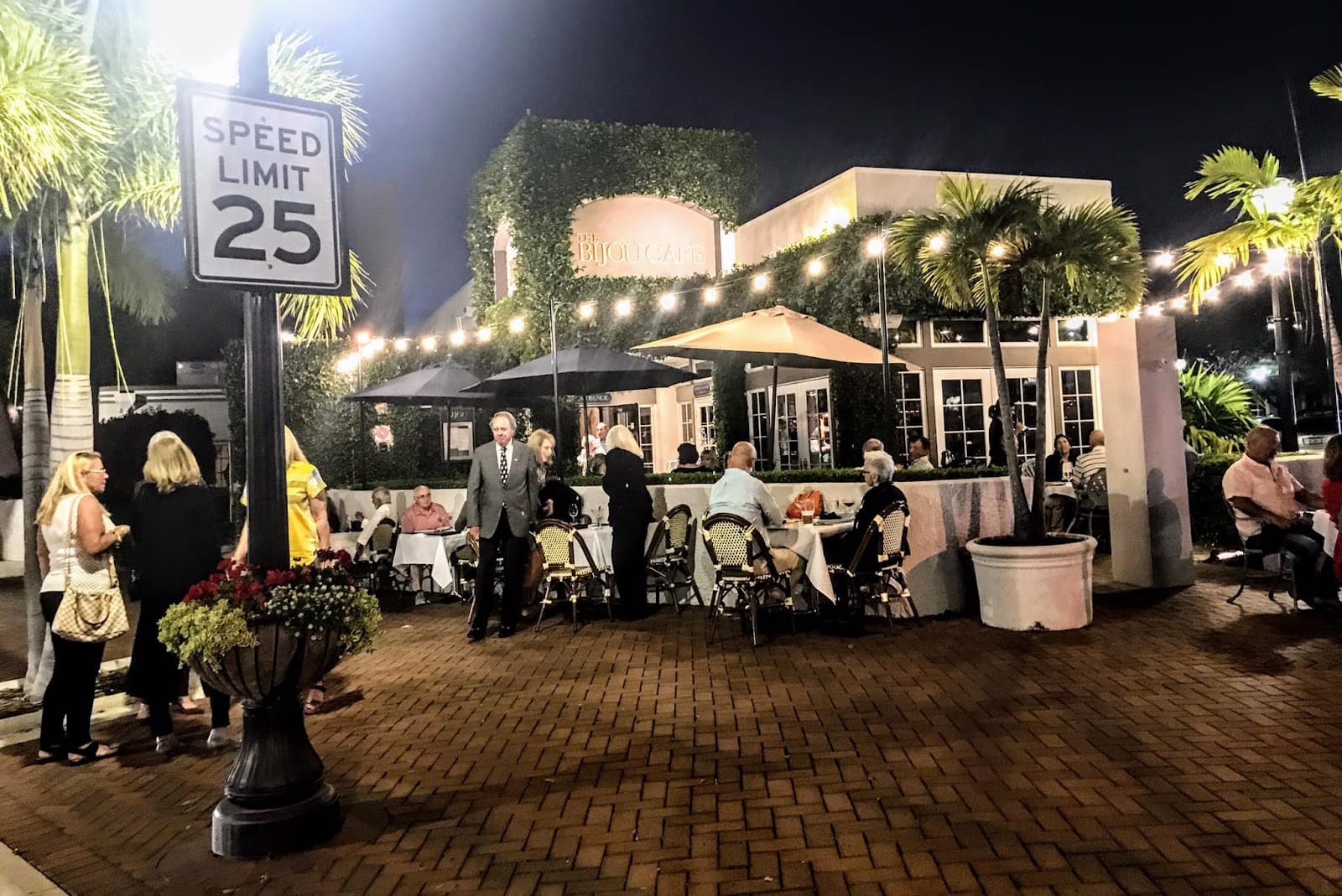 Bijou Garden Cafe