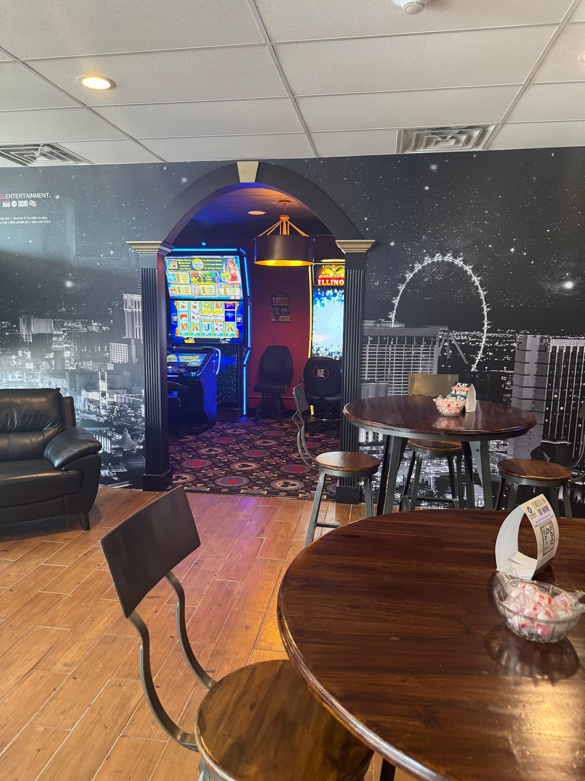 Lulu's Gaming Cafe