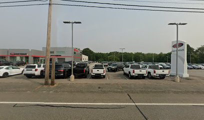 271 Turnpike Rd Cafe