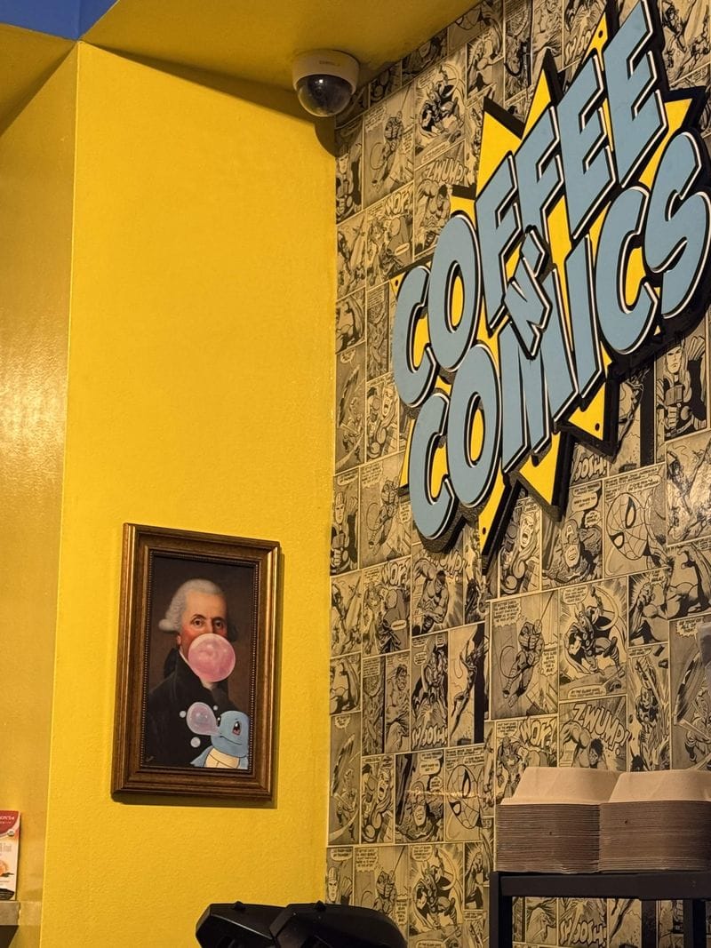 Coffee N' Comics - Baring photo 9