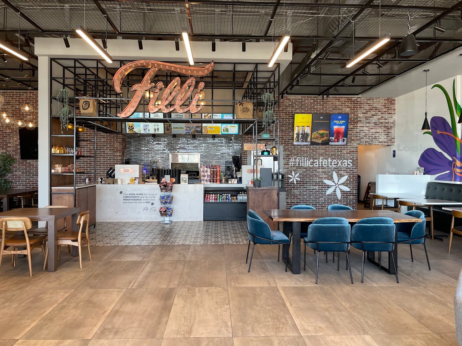 FiLLi Cafe