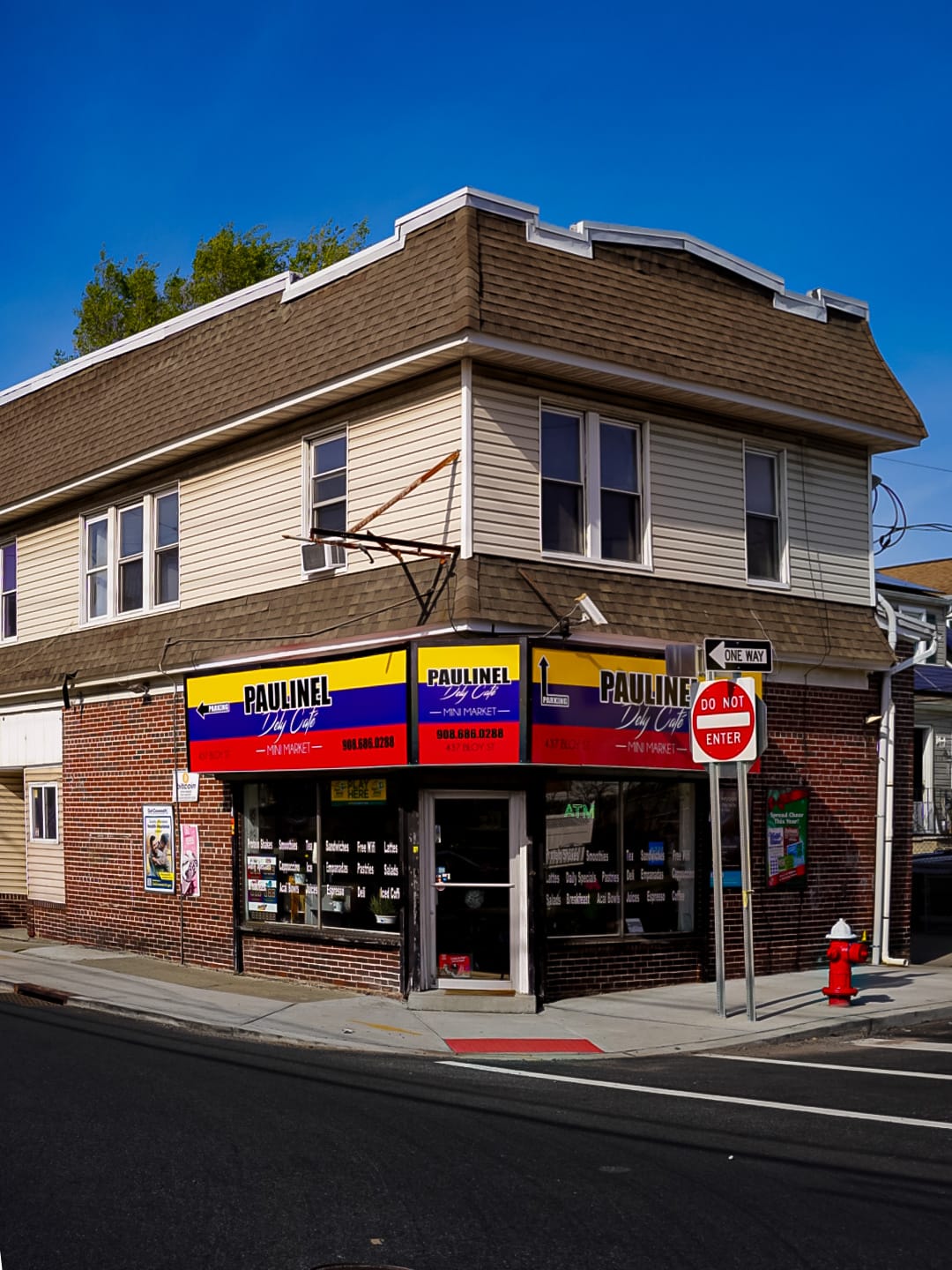 Paulinel Cafe & Market