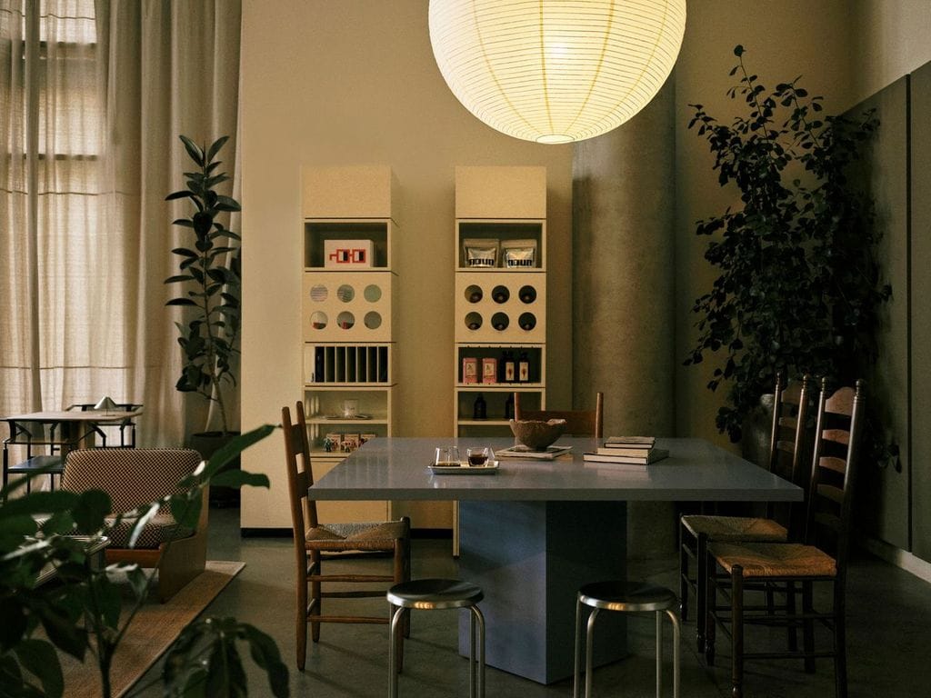 noun coffee + wine photo 2