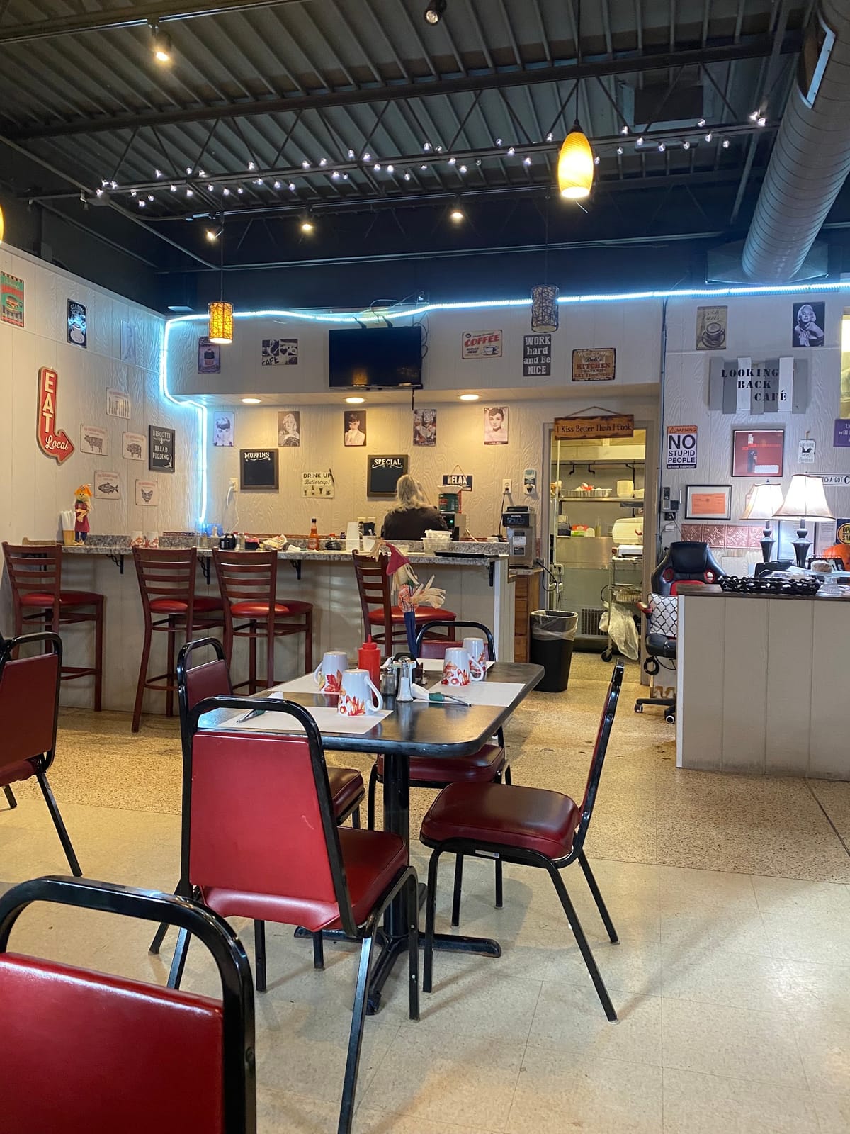 Looking Back Cafe