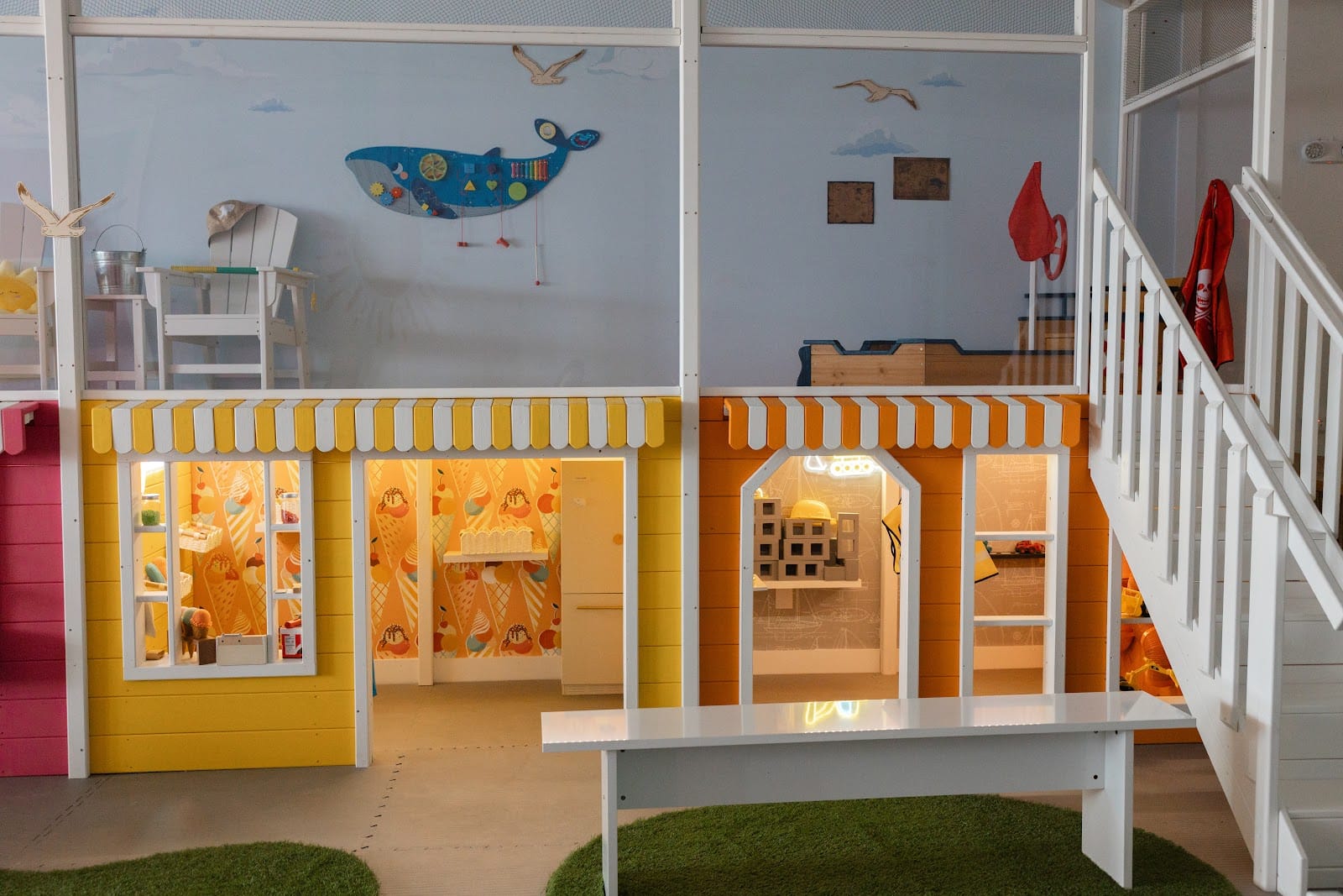 Happy Days Parties, Play & Café