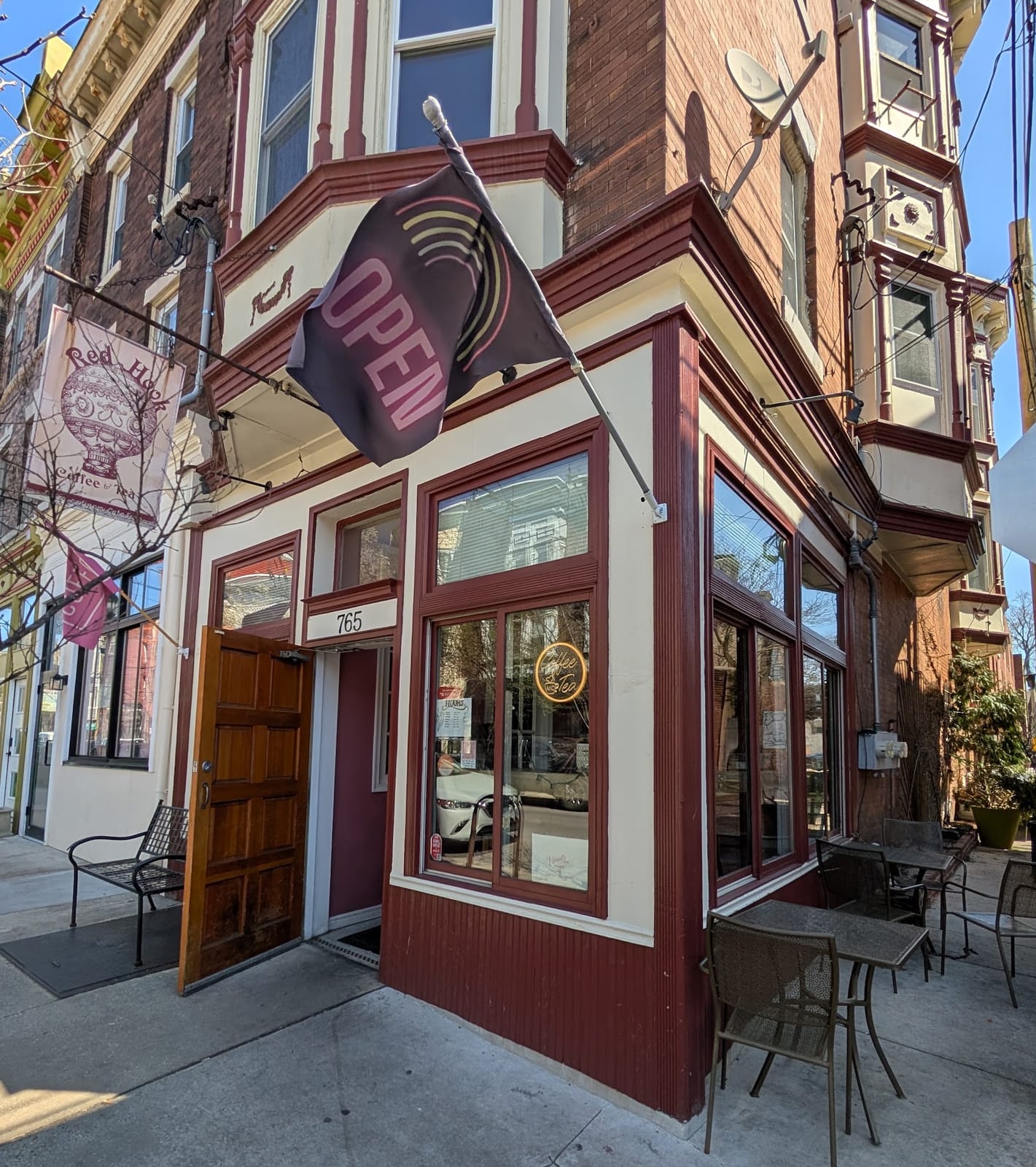 Red Hook Coffee & Tea