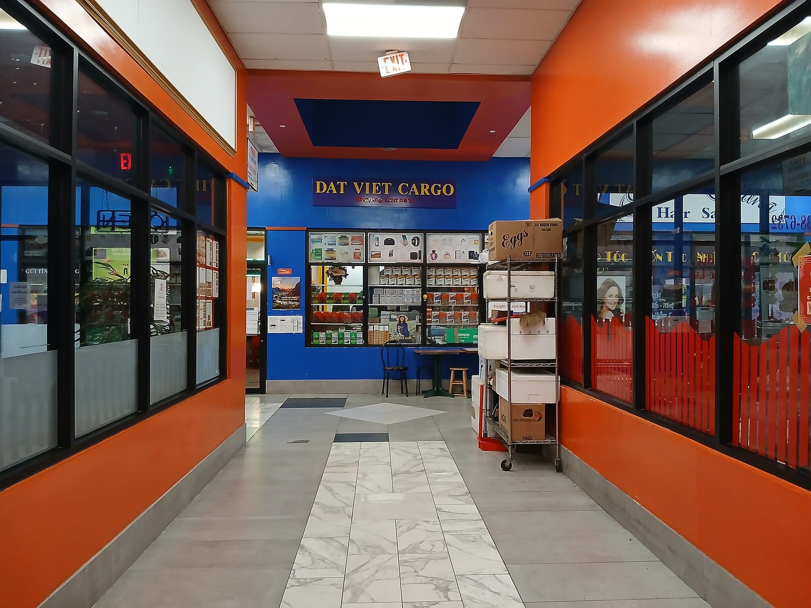 HL Cafe & Restaurant photo 3