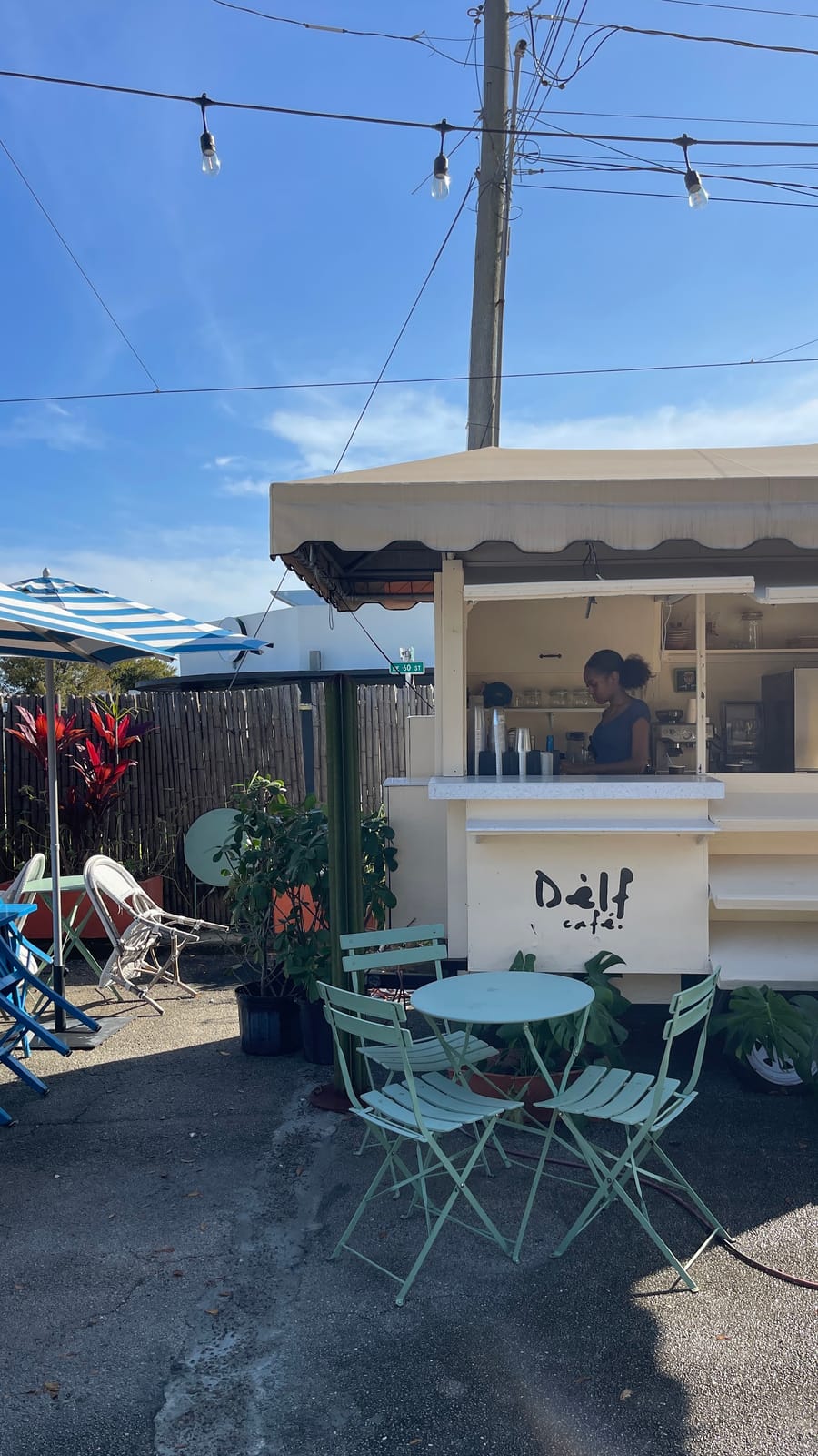 Dèlf Café Miami