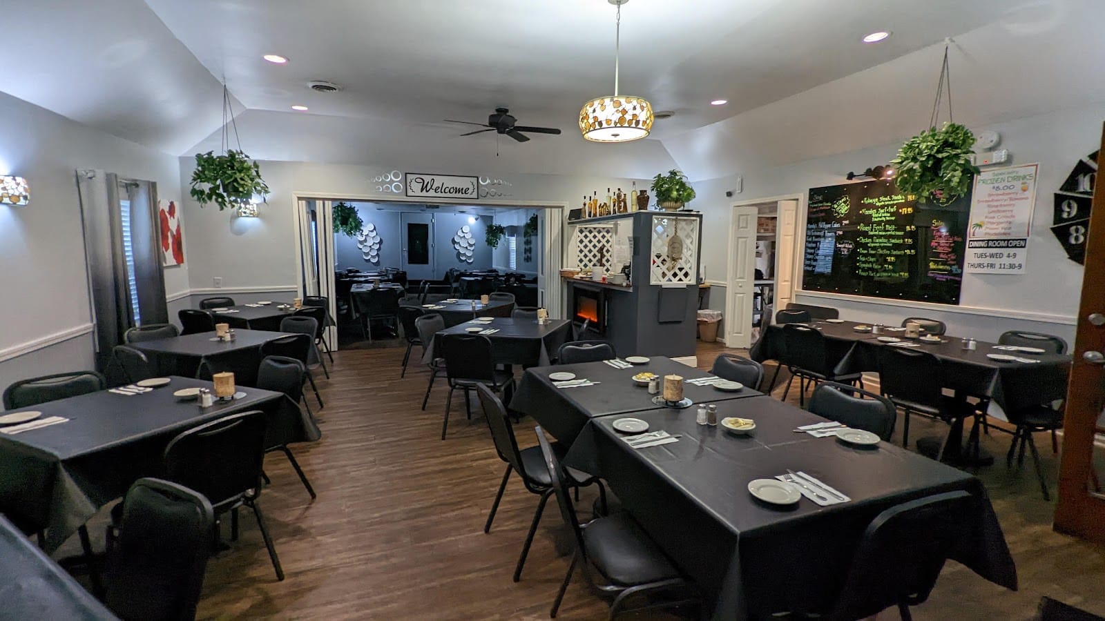 Mandy's Cafe