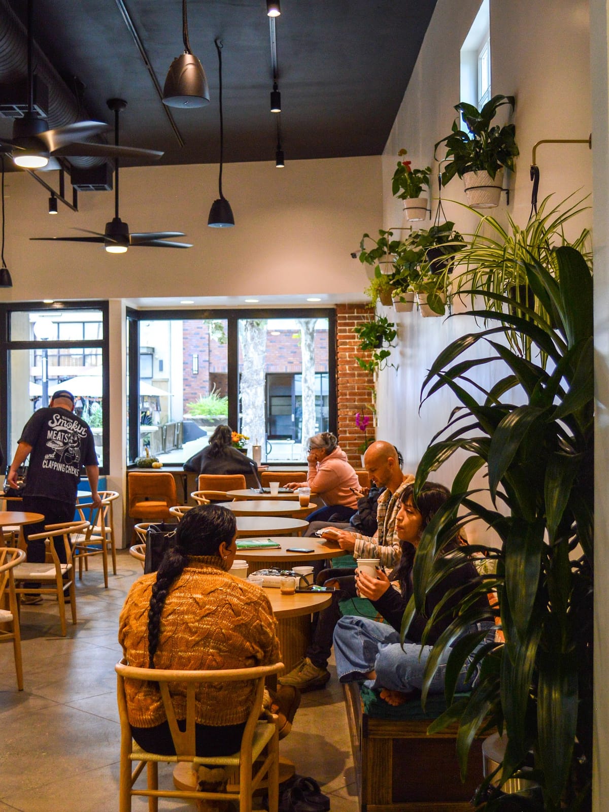 Full Circle Coffee House