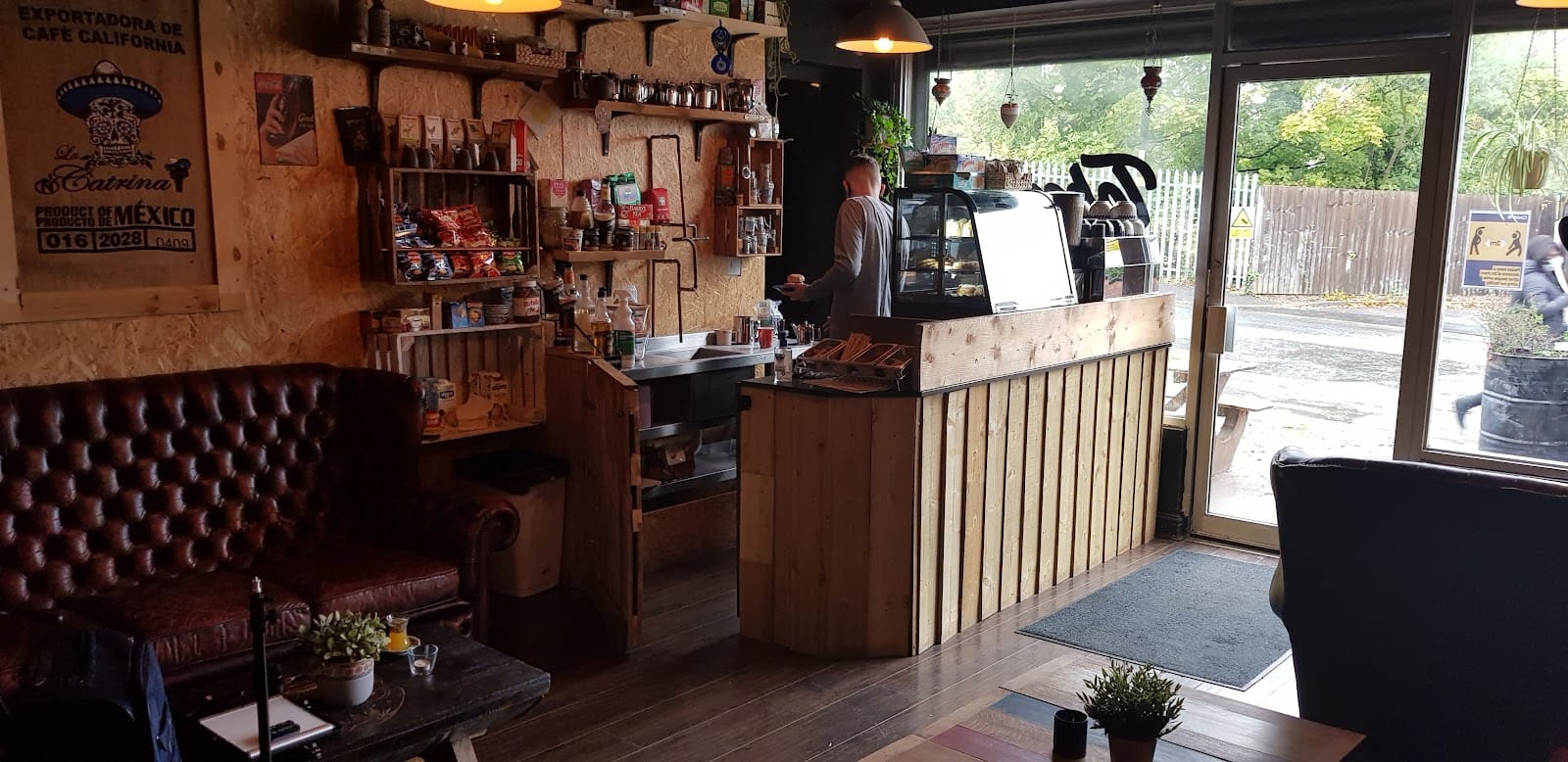 Alberto’s Coffeeshop & Bar