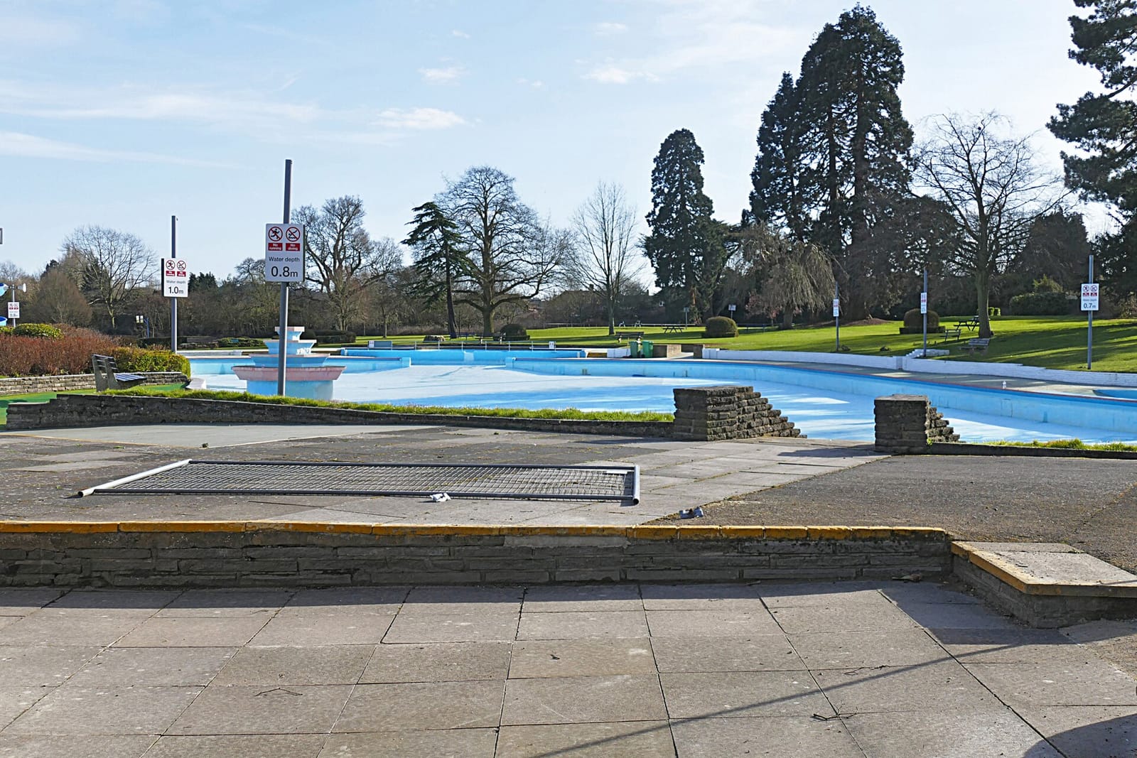 Aldershot Lido photo 2