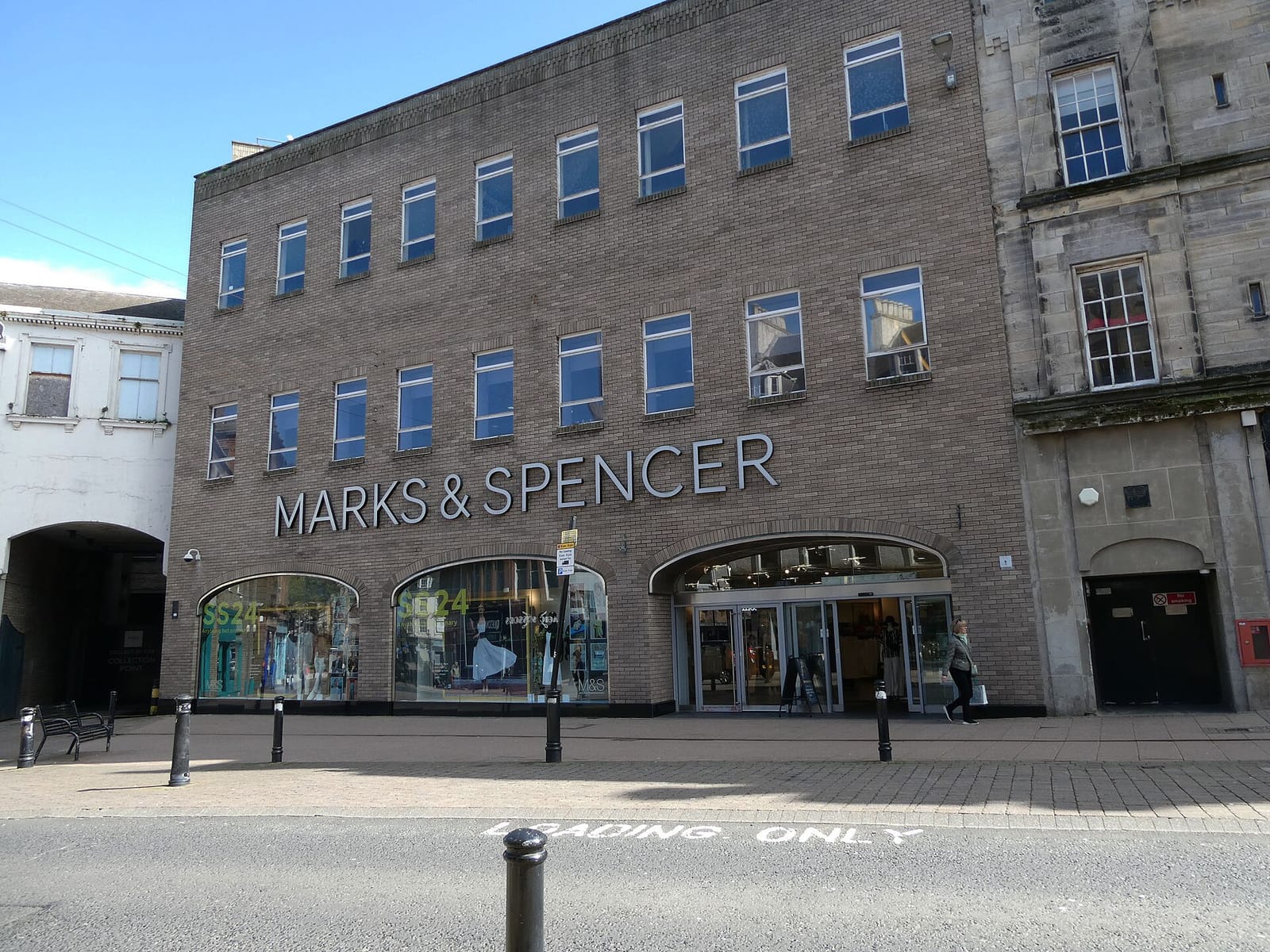 M&S Café photo 3