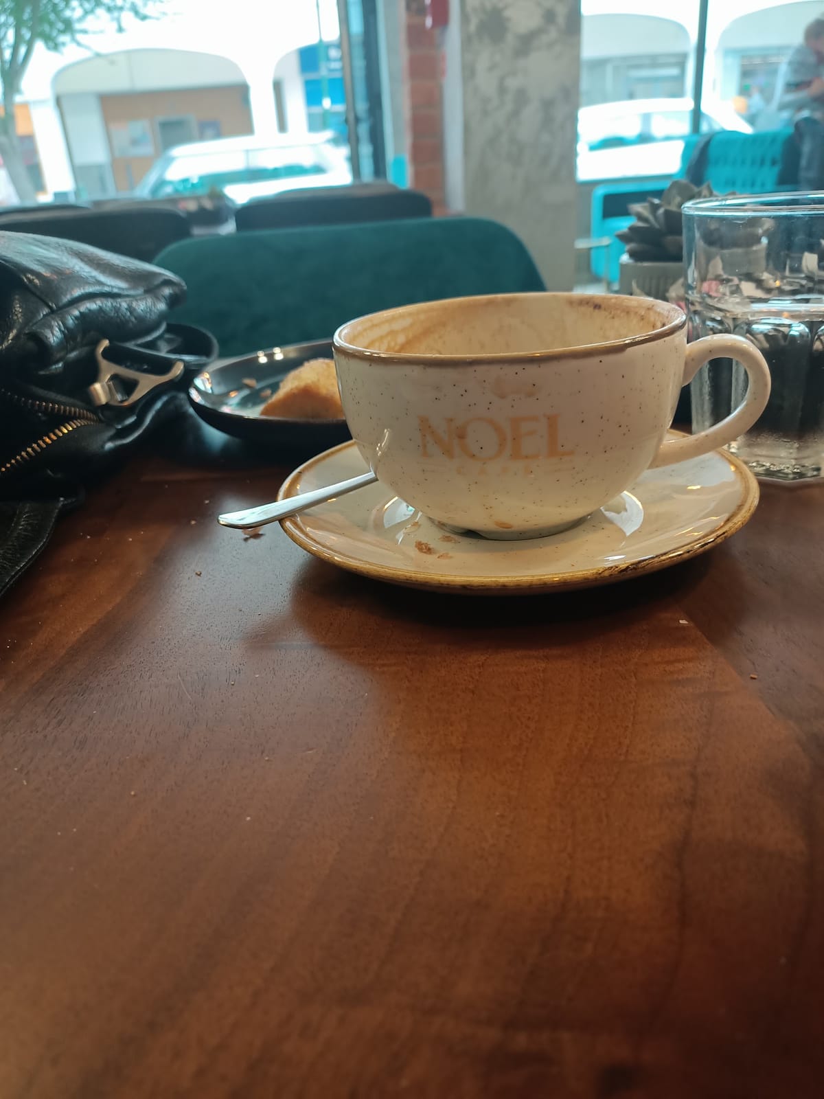 Noel Cafe