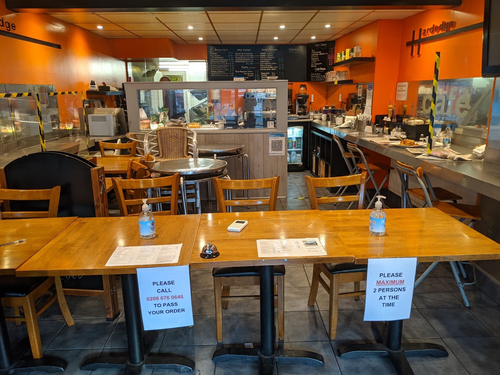 Hardedge Cafe