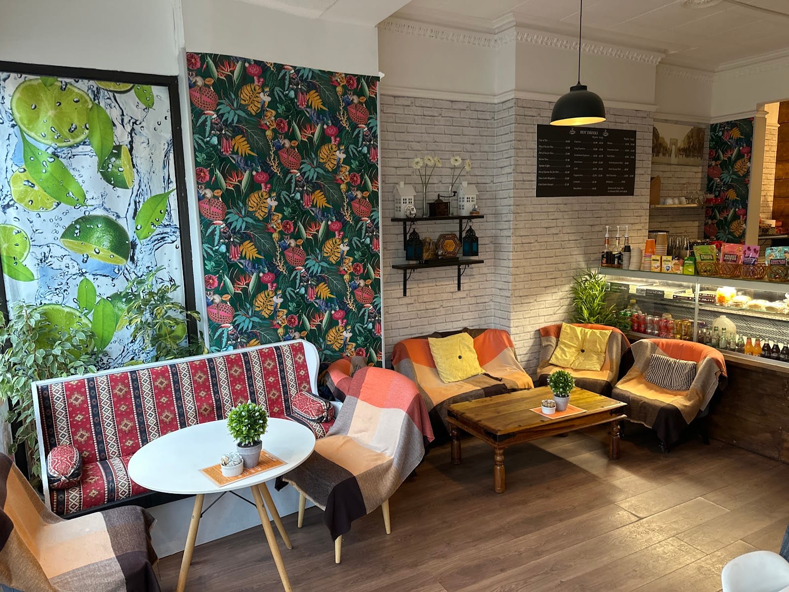 Cinnamon cafe