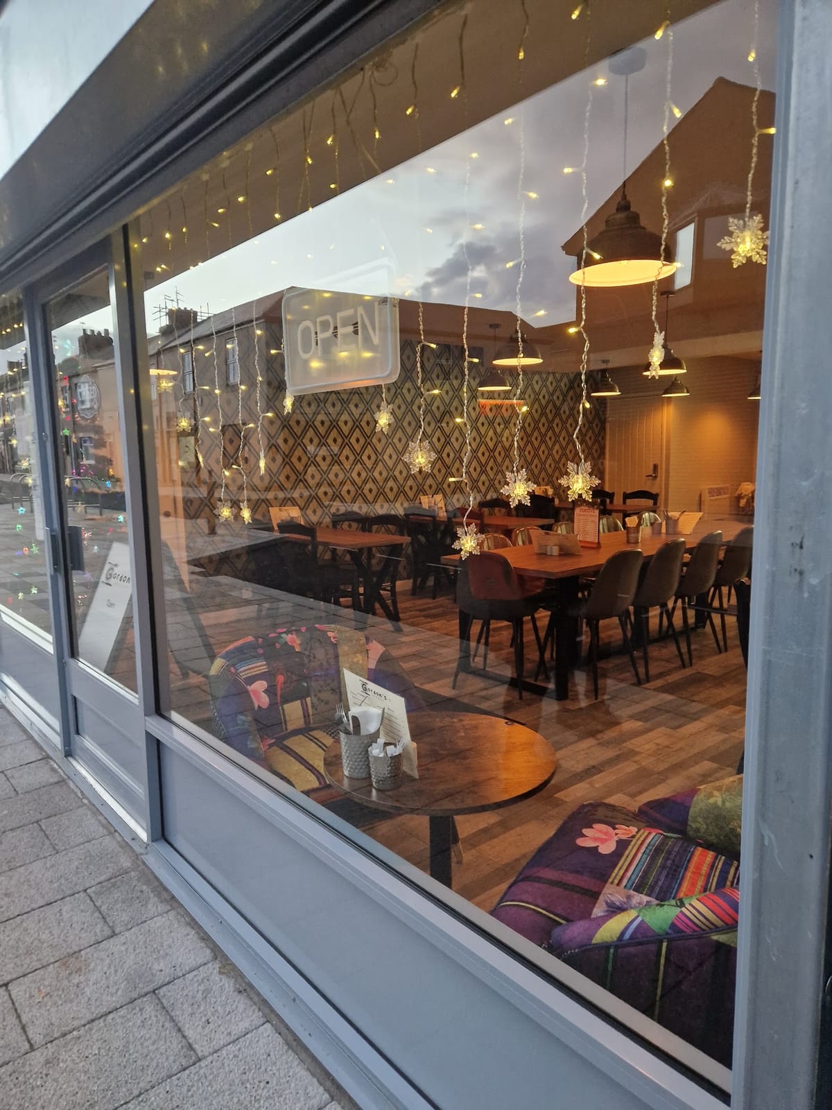Gordon’s Cafe & Bistro