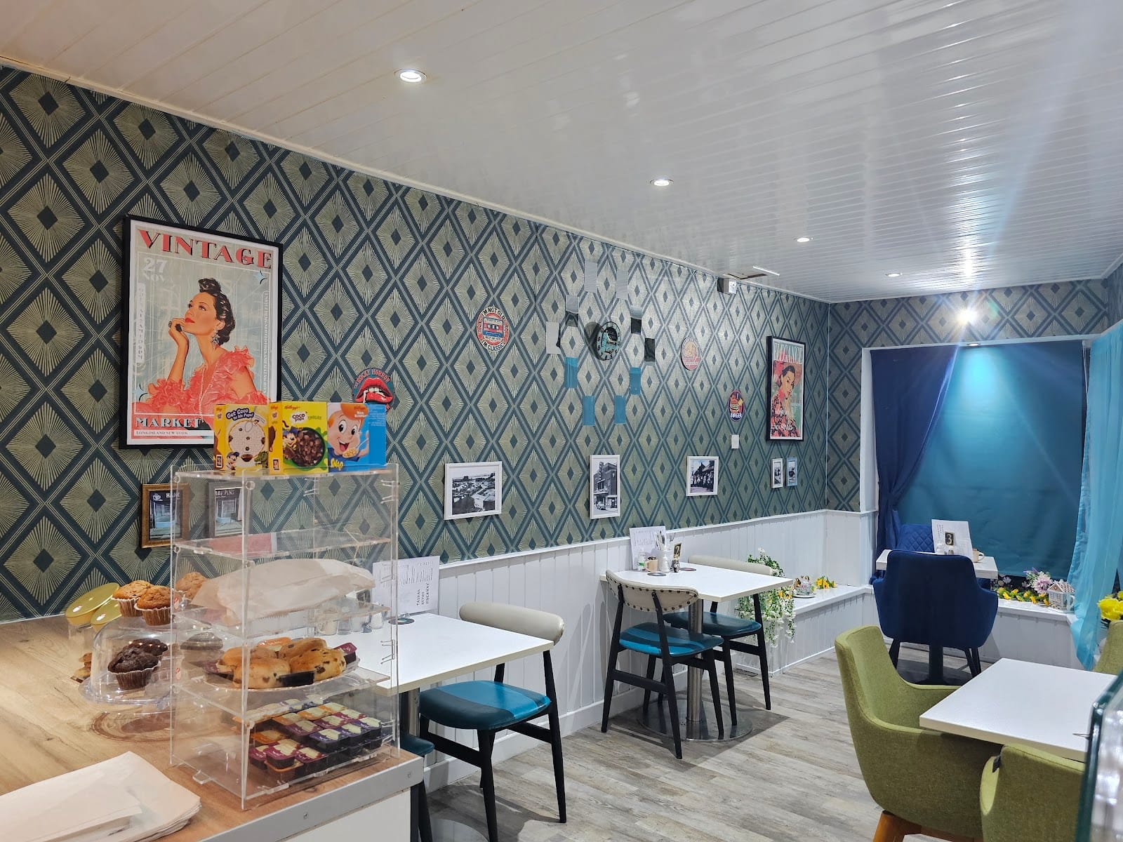 Tasha’s Retro Hideaway