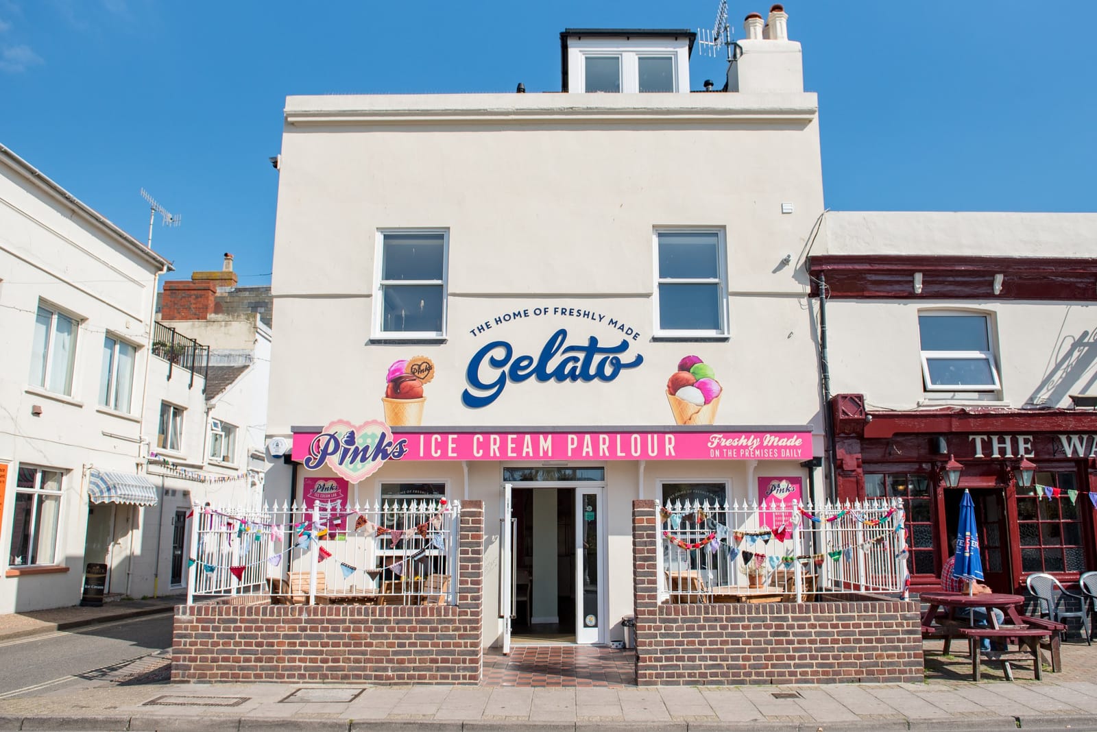 Pinks Parlour photo 6