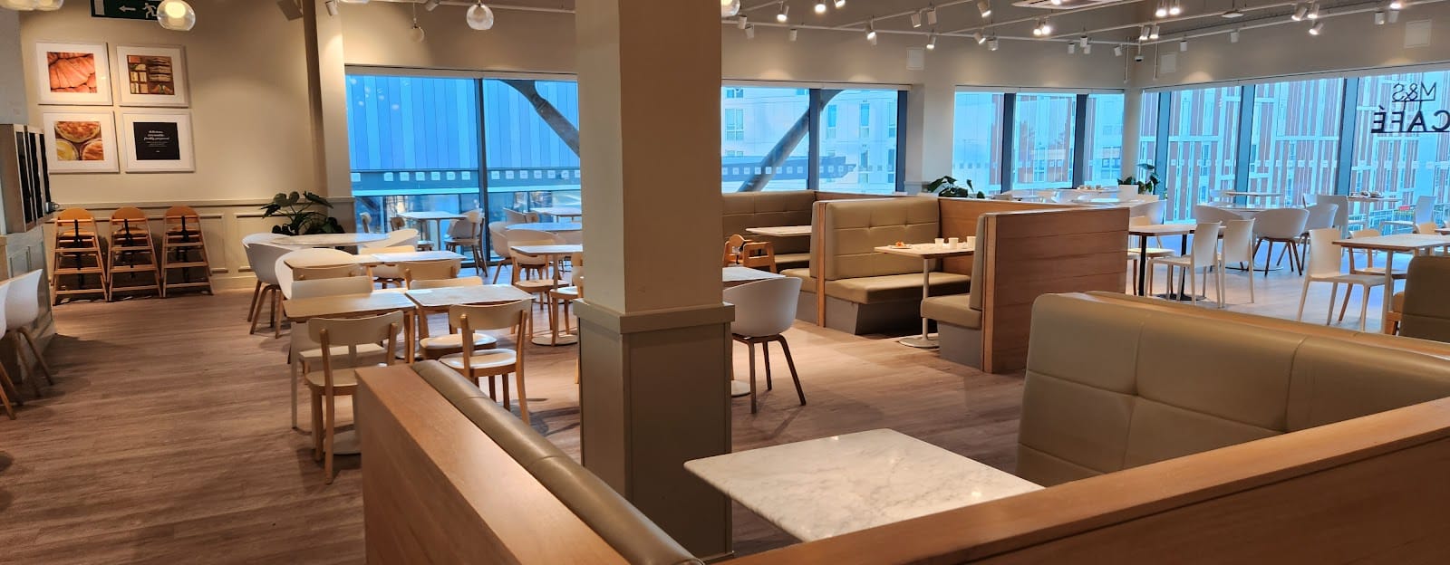 Marks & Spencer Cafe