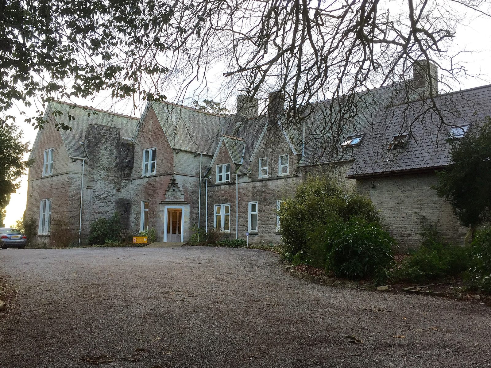 The Courtyard Café and Bookshop photo 2