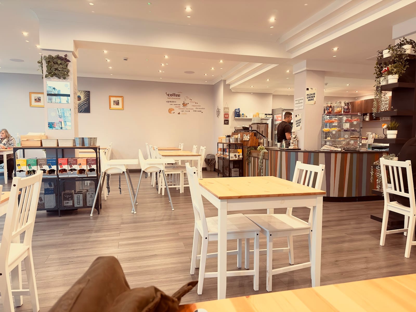 Friends Cafe