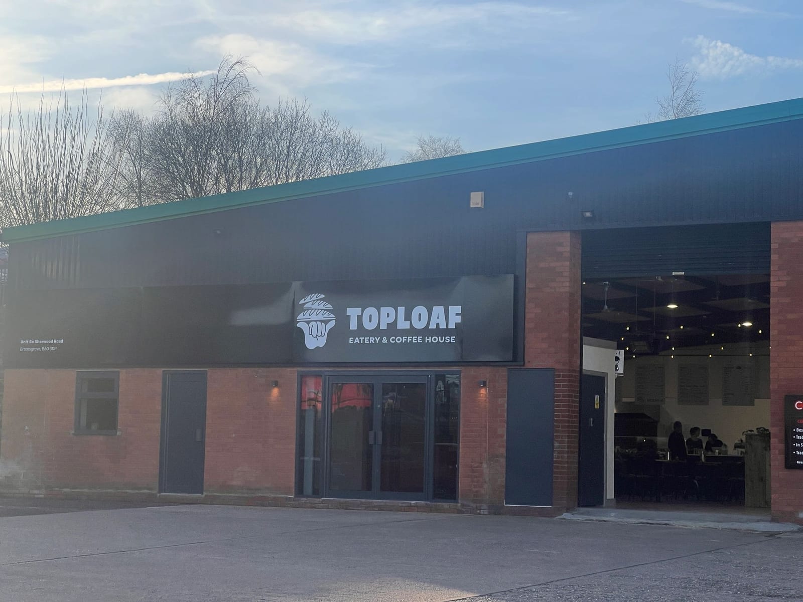 TOPLOAF Coffee House and Eatery