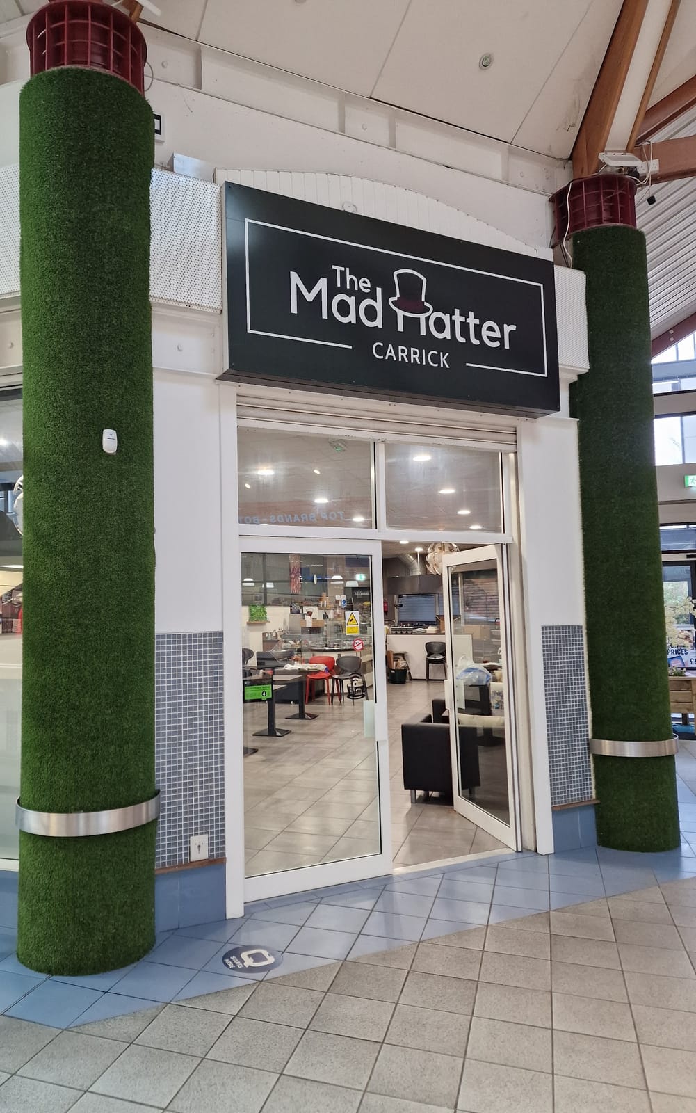 The Mad Hatter Café Carrick