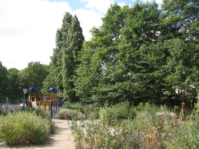 Frothy Coffee Hut - Manor Park photo 2