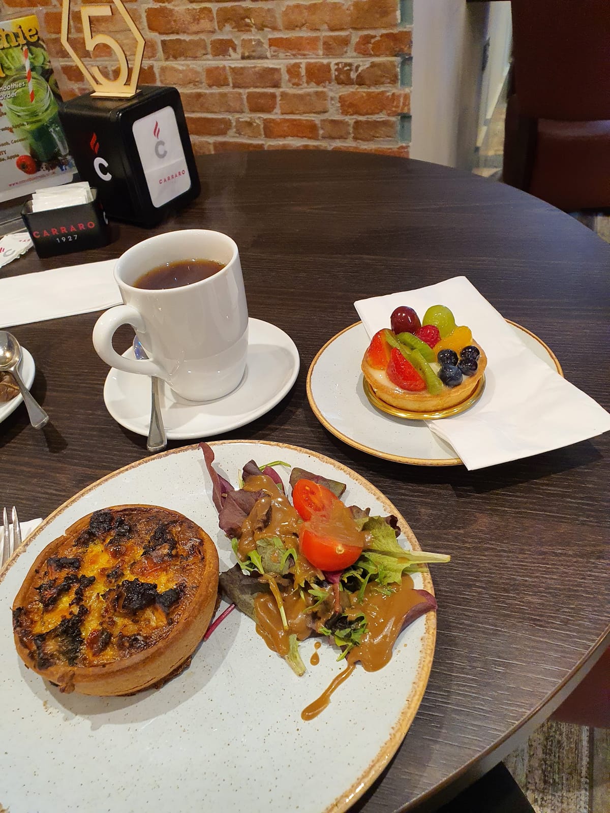 Cafe La Falaise