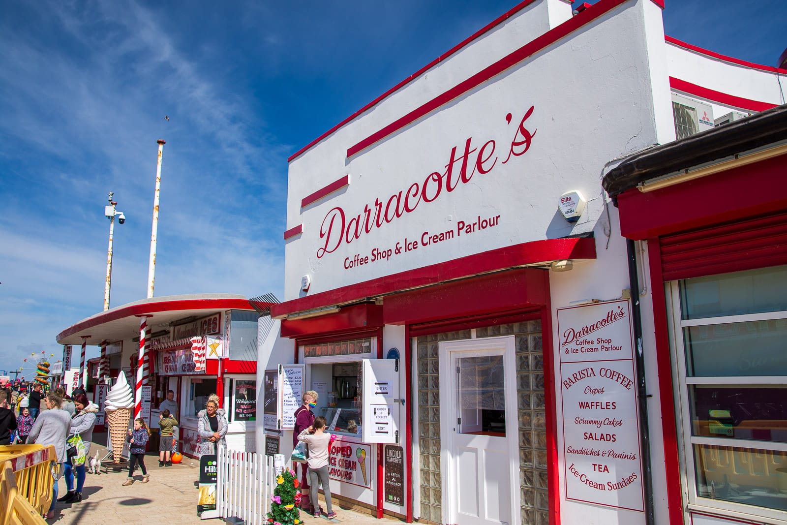 Darracotte's Coffee Shop & Icecream Parlour photo 6