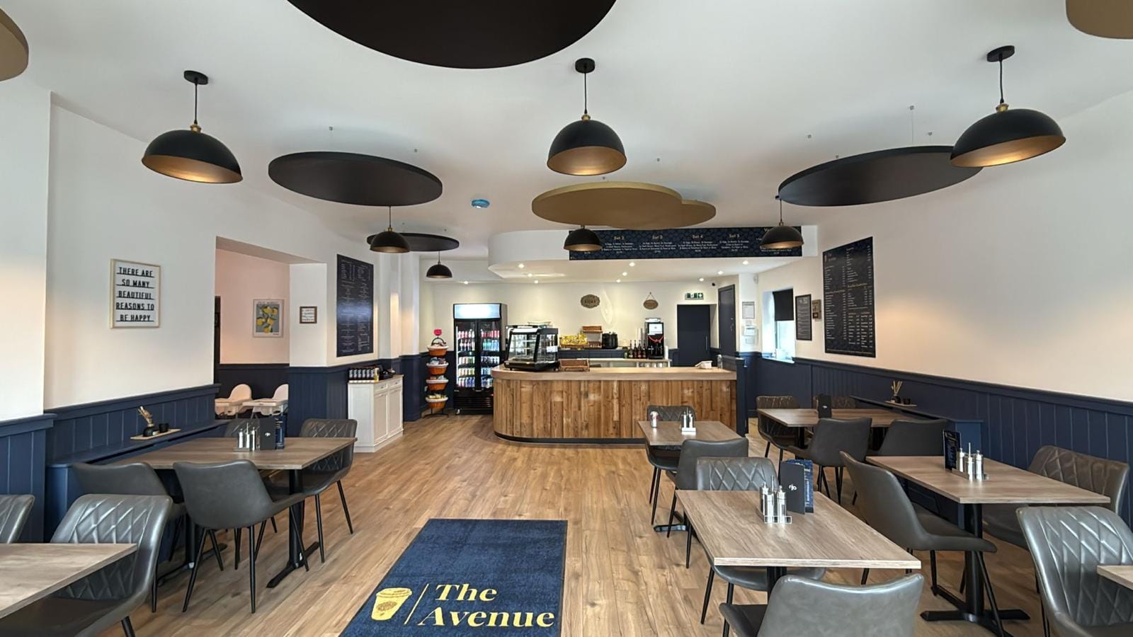 The Avenue Café & Deli