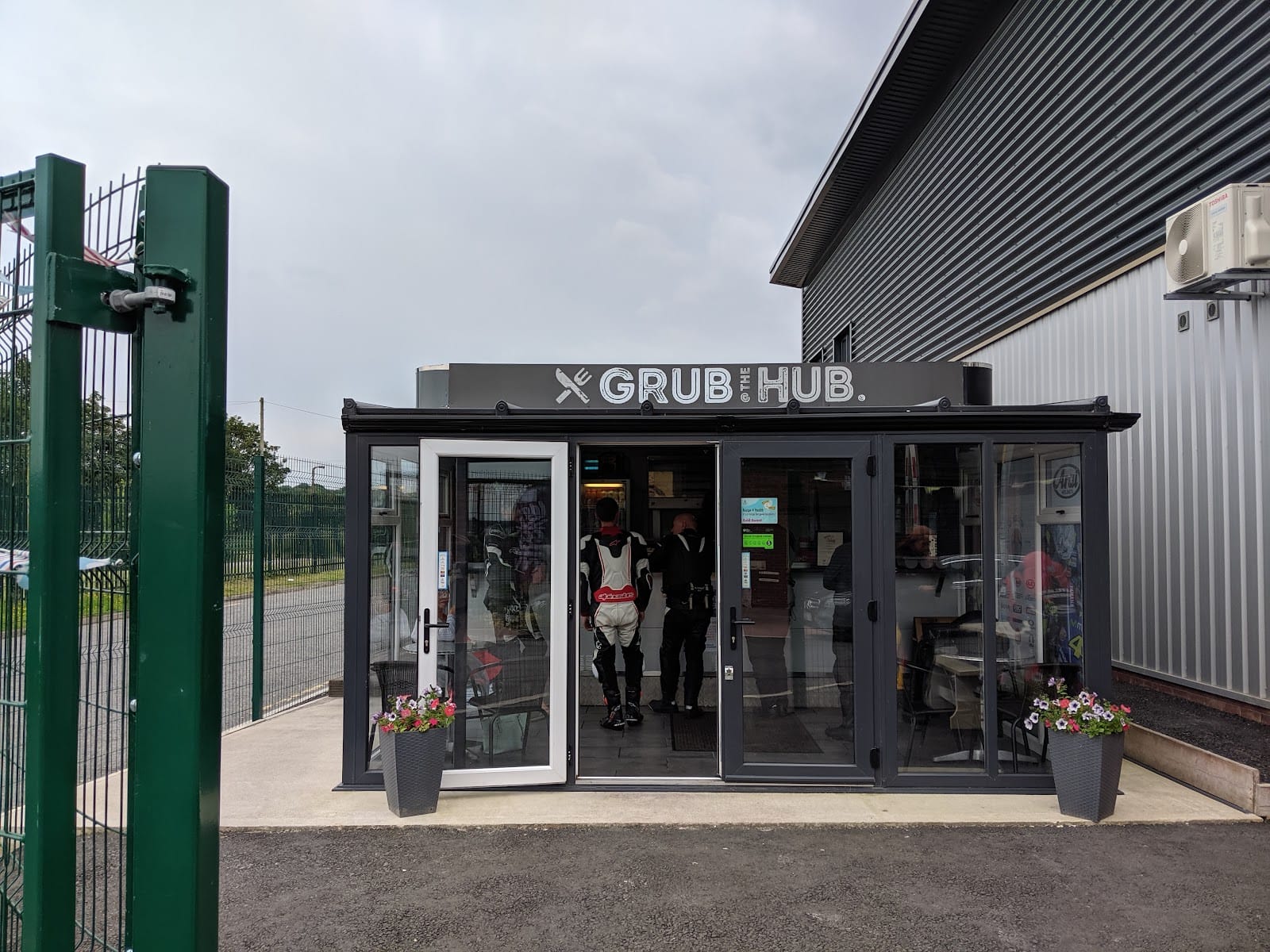 Grub at the Hub