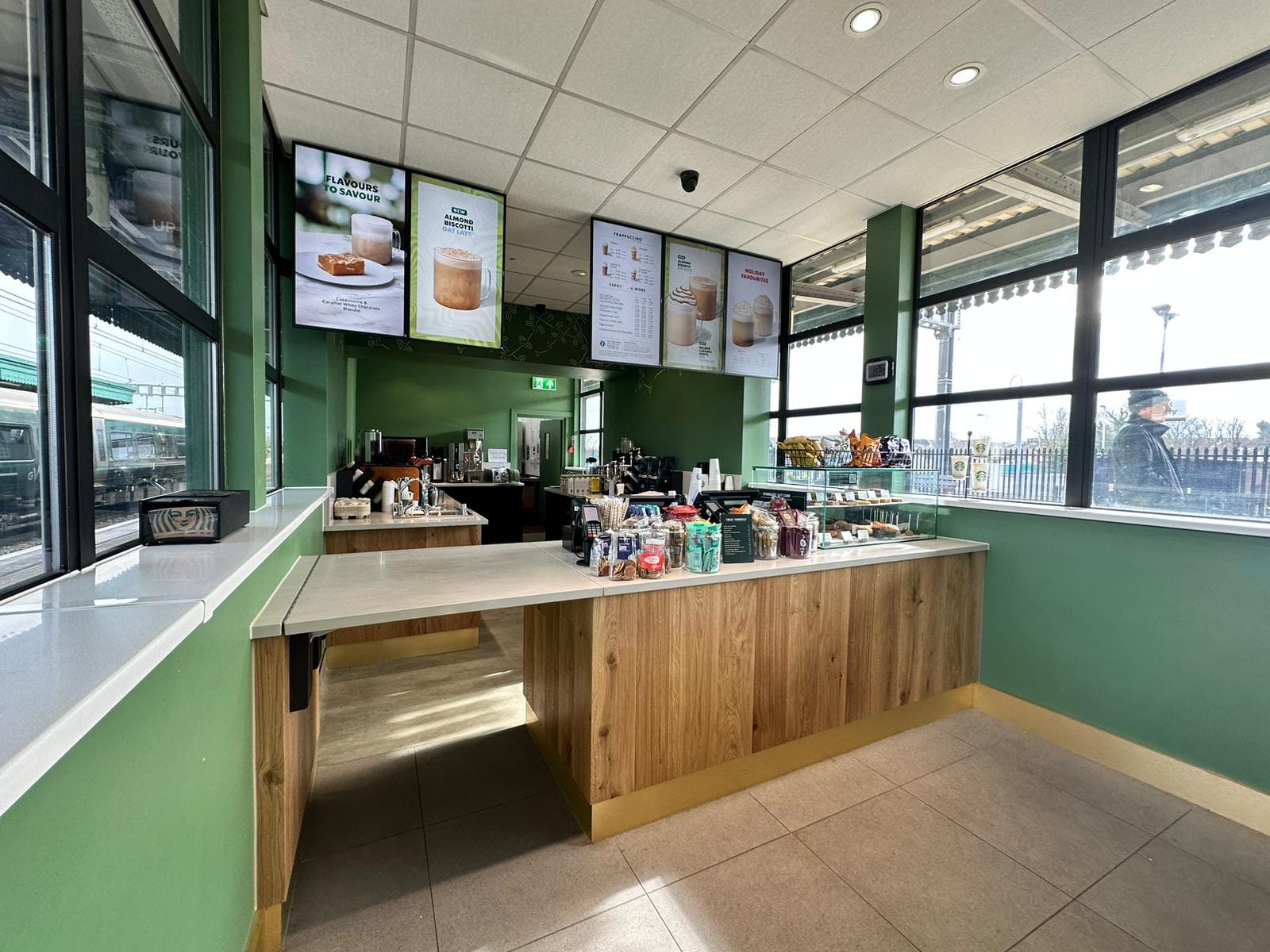 Starbucks Didcot Station