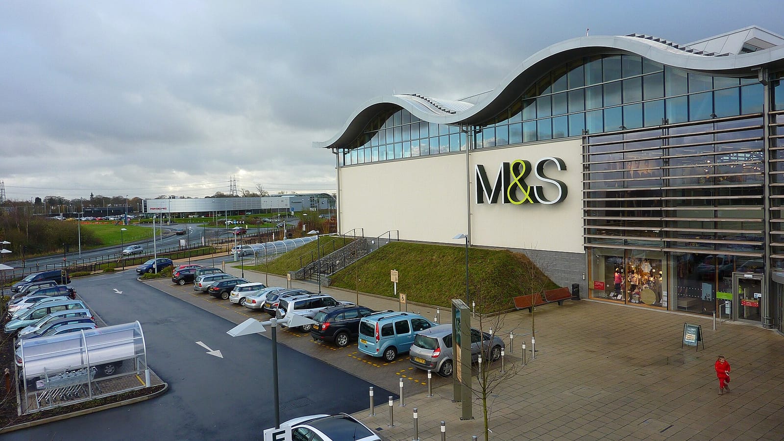 Marks & Spencer photo 3