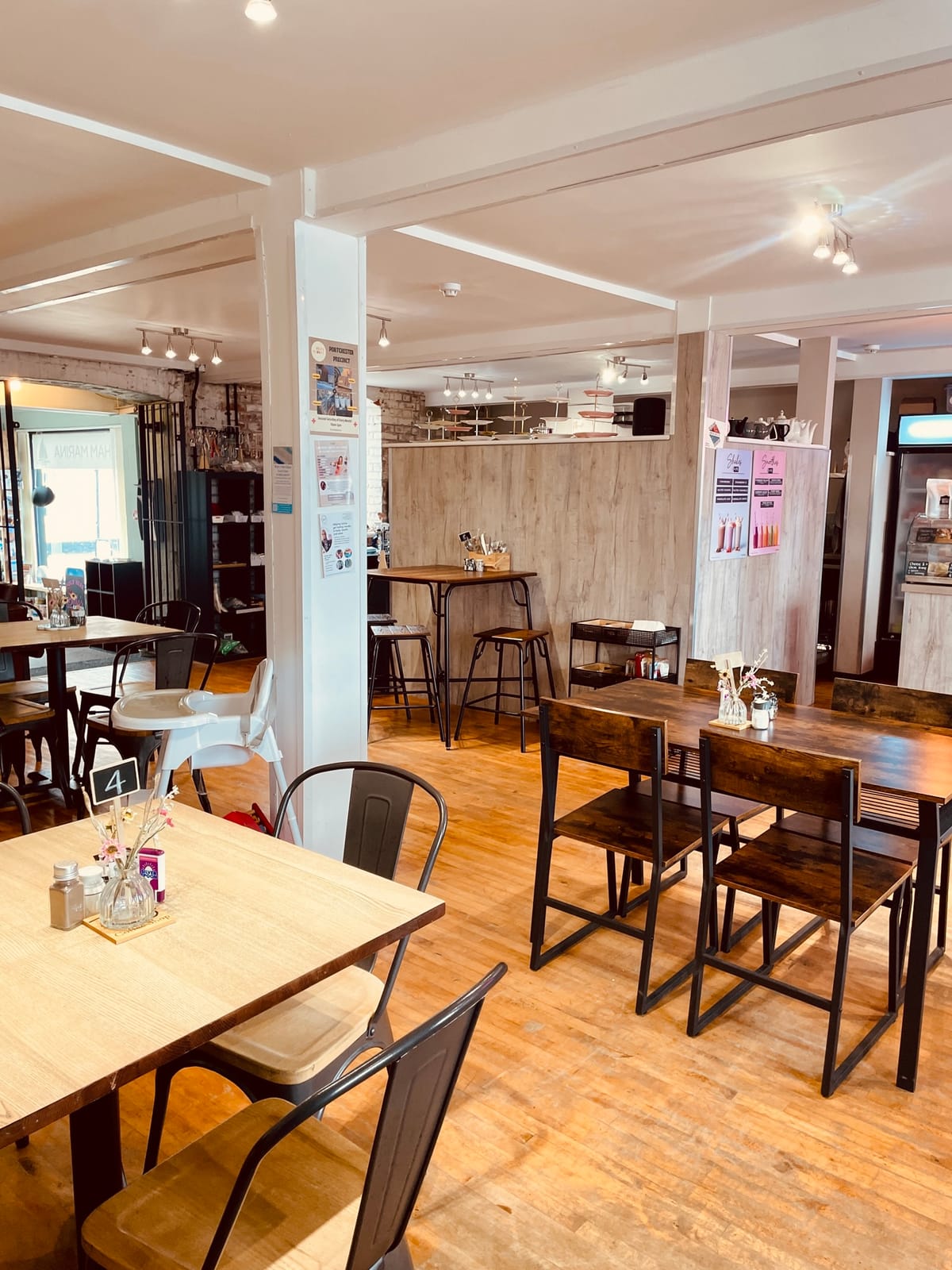 Tides Coffee Shop