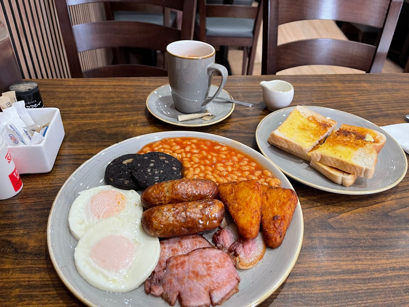 Frankie's Cafe & Restaurant