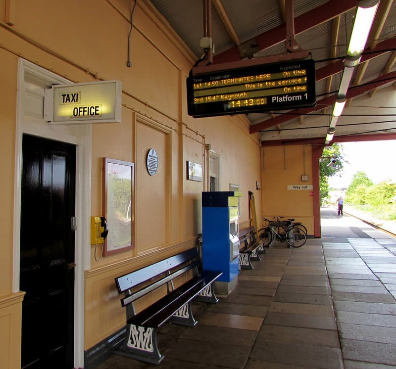 Platform 1 cafe photo 4