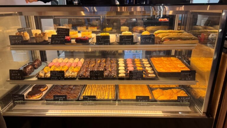 Espresso Greek bakery-Bistro