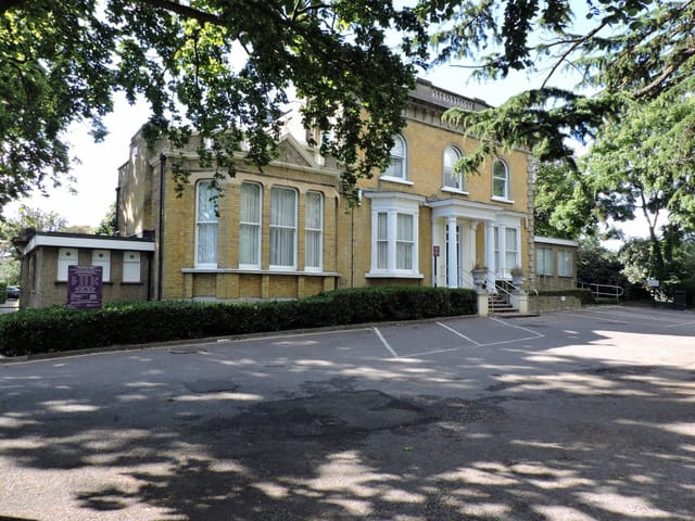 Lampton Parkside Cafe photo 4