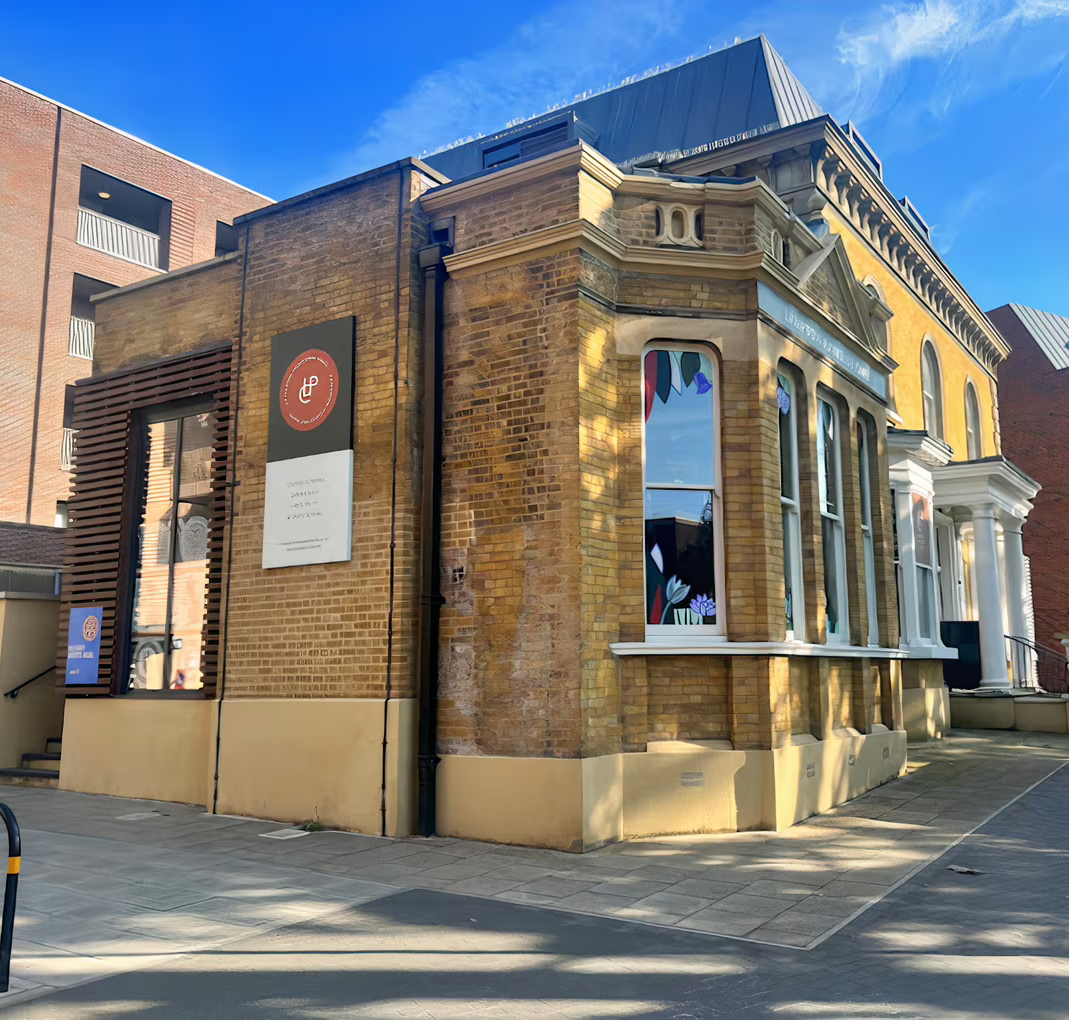 Lampton Parkside Cafe