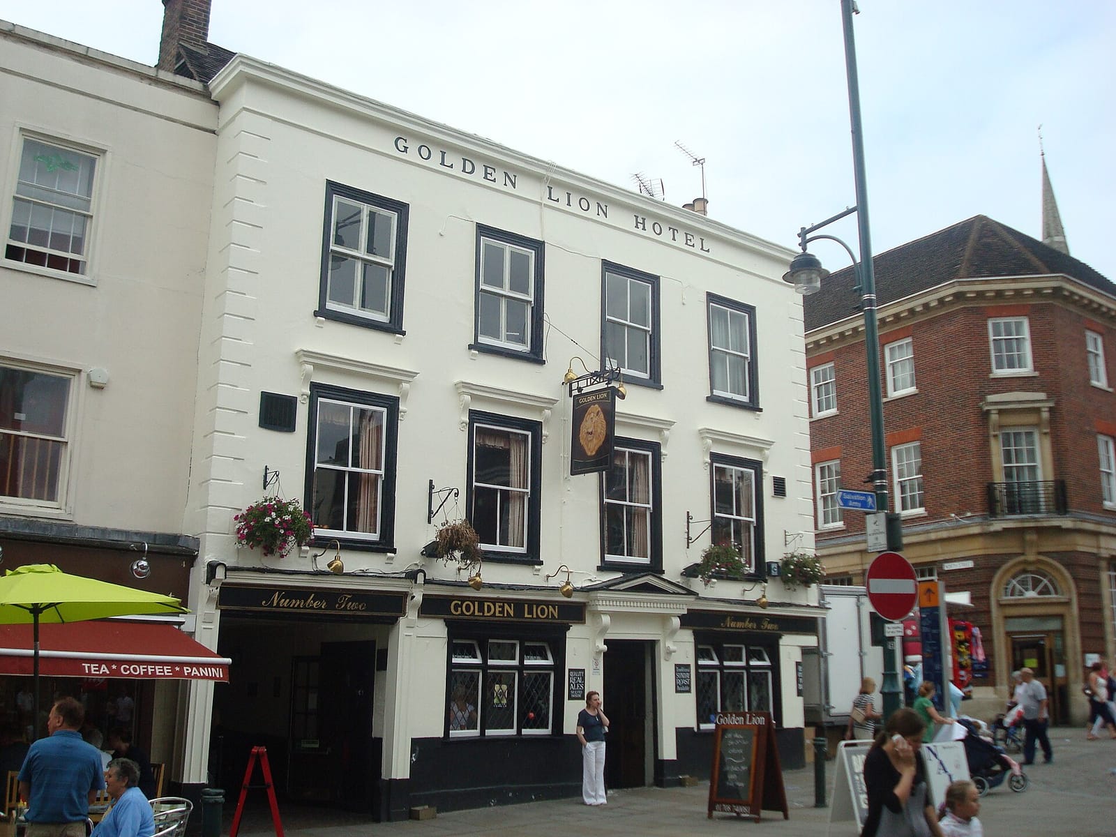 Divan Cafe Romford photo 4