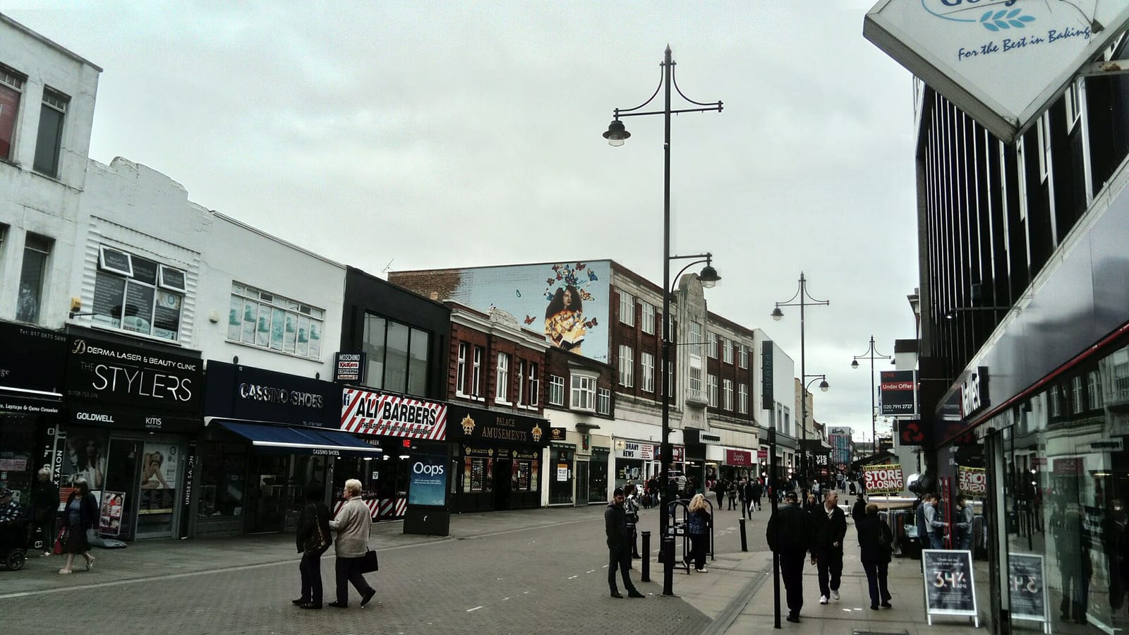 Divan Cafe Romford photo 2