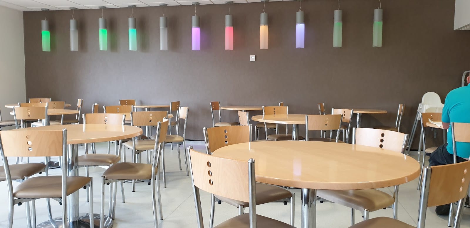 Primary Spring Cafe