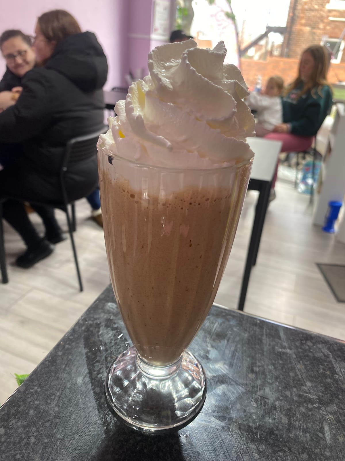 Derrie’s Delights. Coffee, cakes & bakes