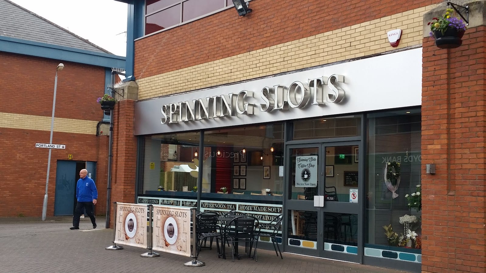 Spinning Slots Cafe