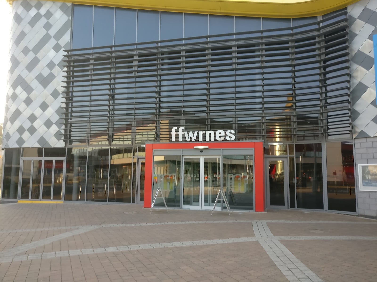 Ffwrnes Theatre
