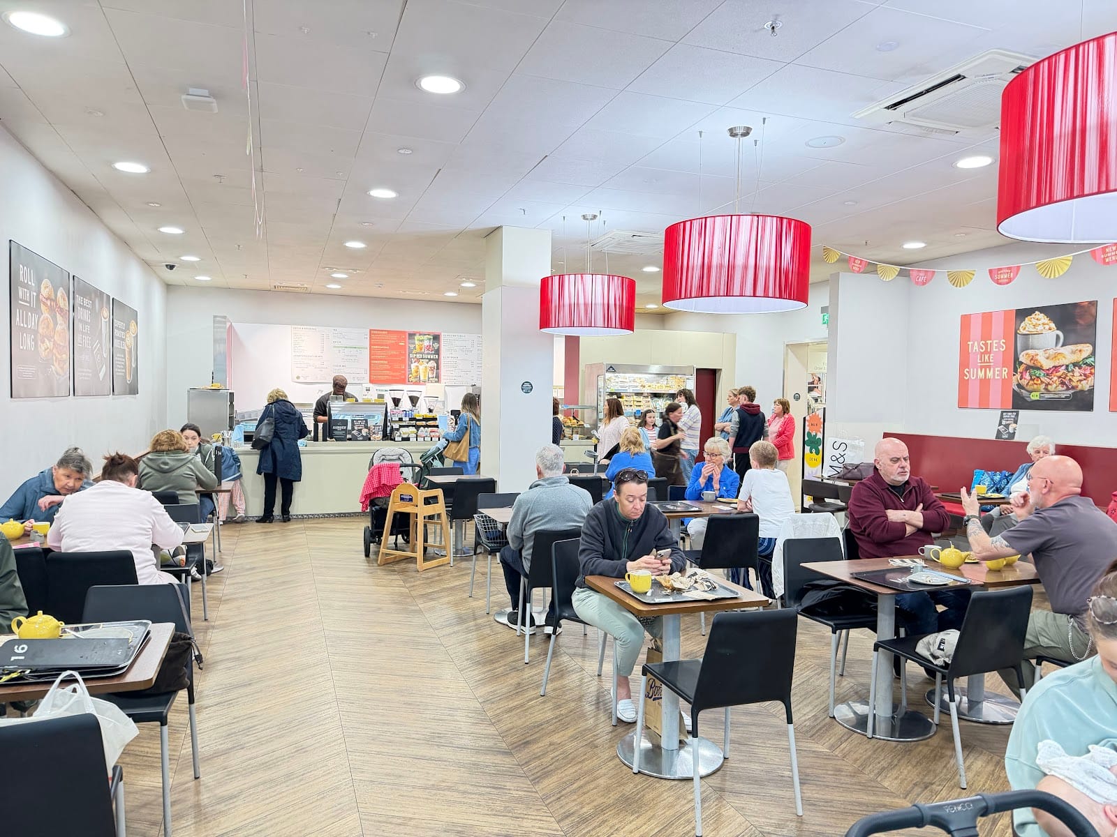 M&S Café