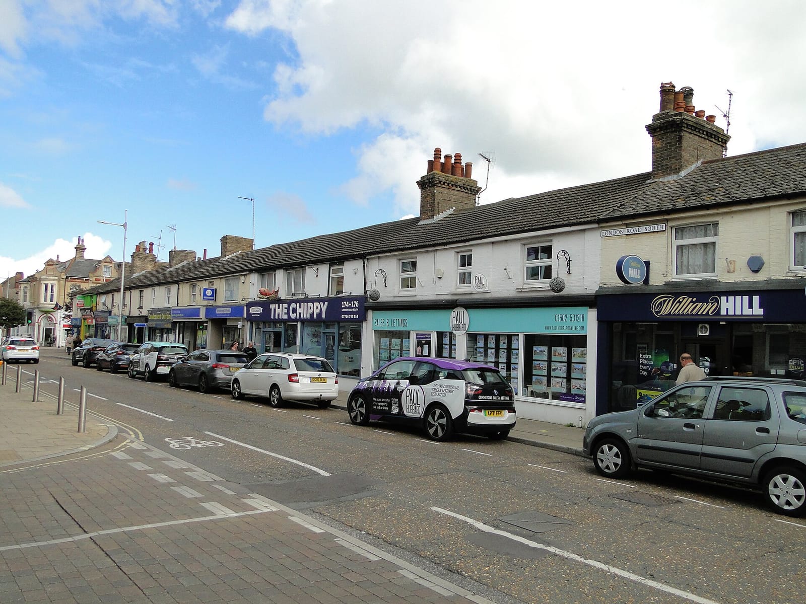 Howards Cafe photo 3