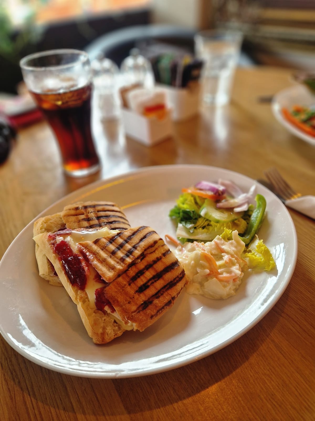 Antons Café Bar